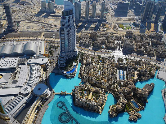 Burj Khalifa, 124º andar, horário de pico. (somente ingresso)